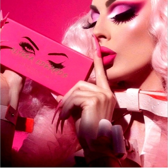 Anastasia Beverly Hills Bold Eyeshadow Palette with Pink, Blue, and Yellow - Picture 7 of 12